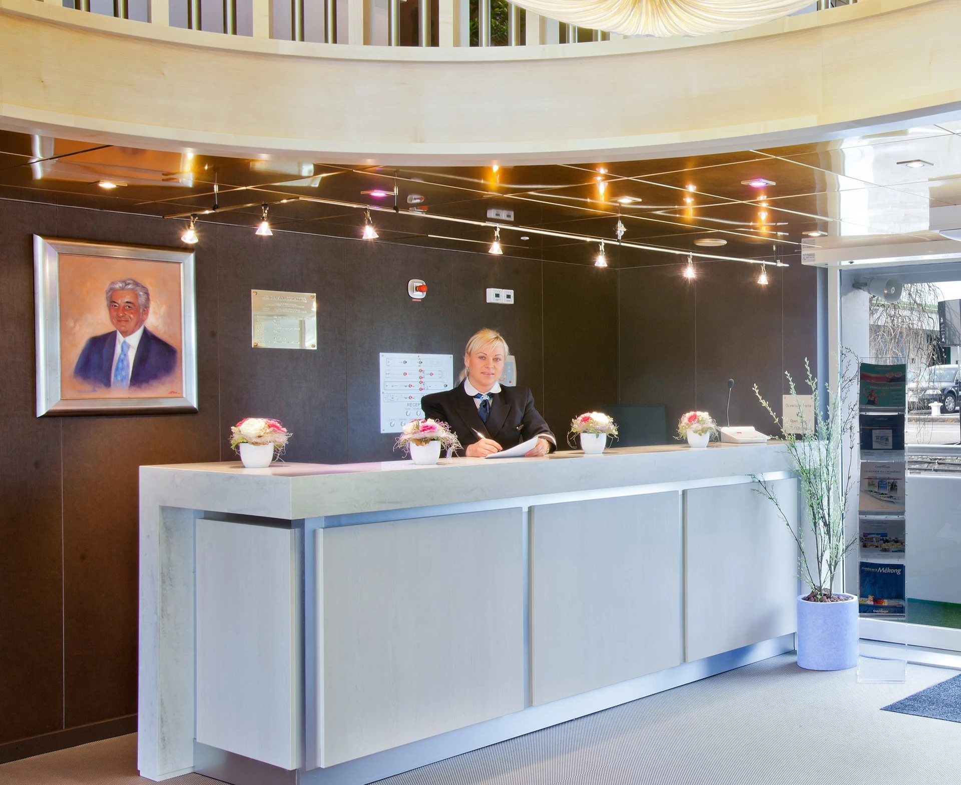 Reception Desk