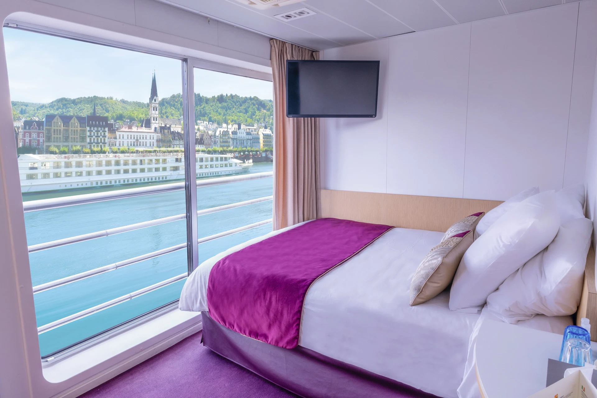 Upper Deck Double Bed Accessible Cabin CAT. B