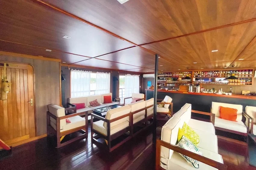 Bar Lounge