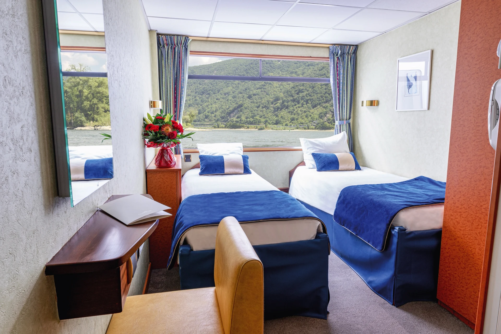 Upper Deck 2 Single Bed Accessible Cabin CAT. B