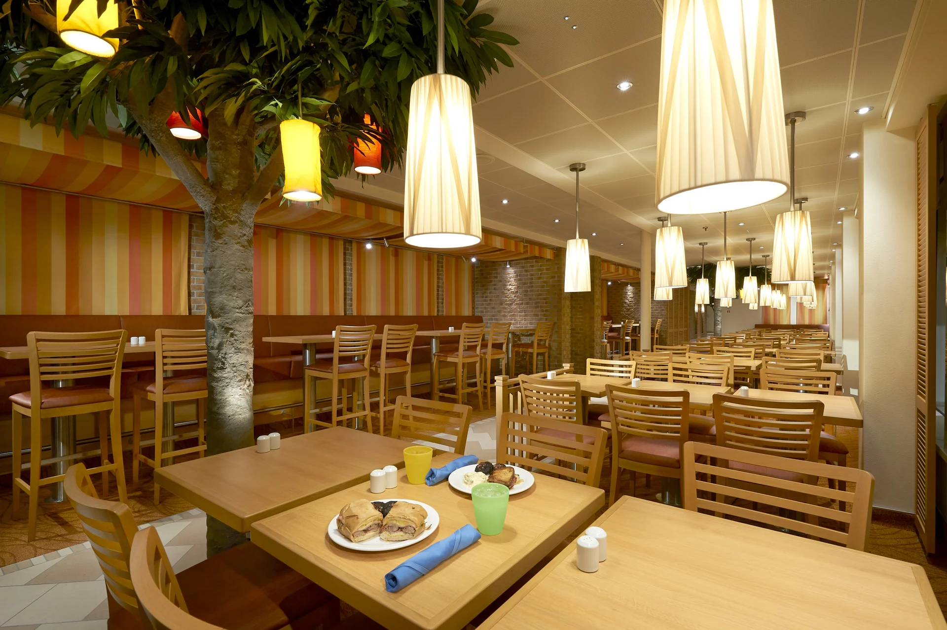 Lido Marketplace