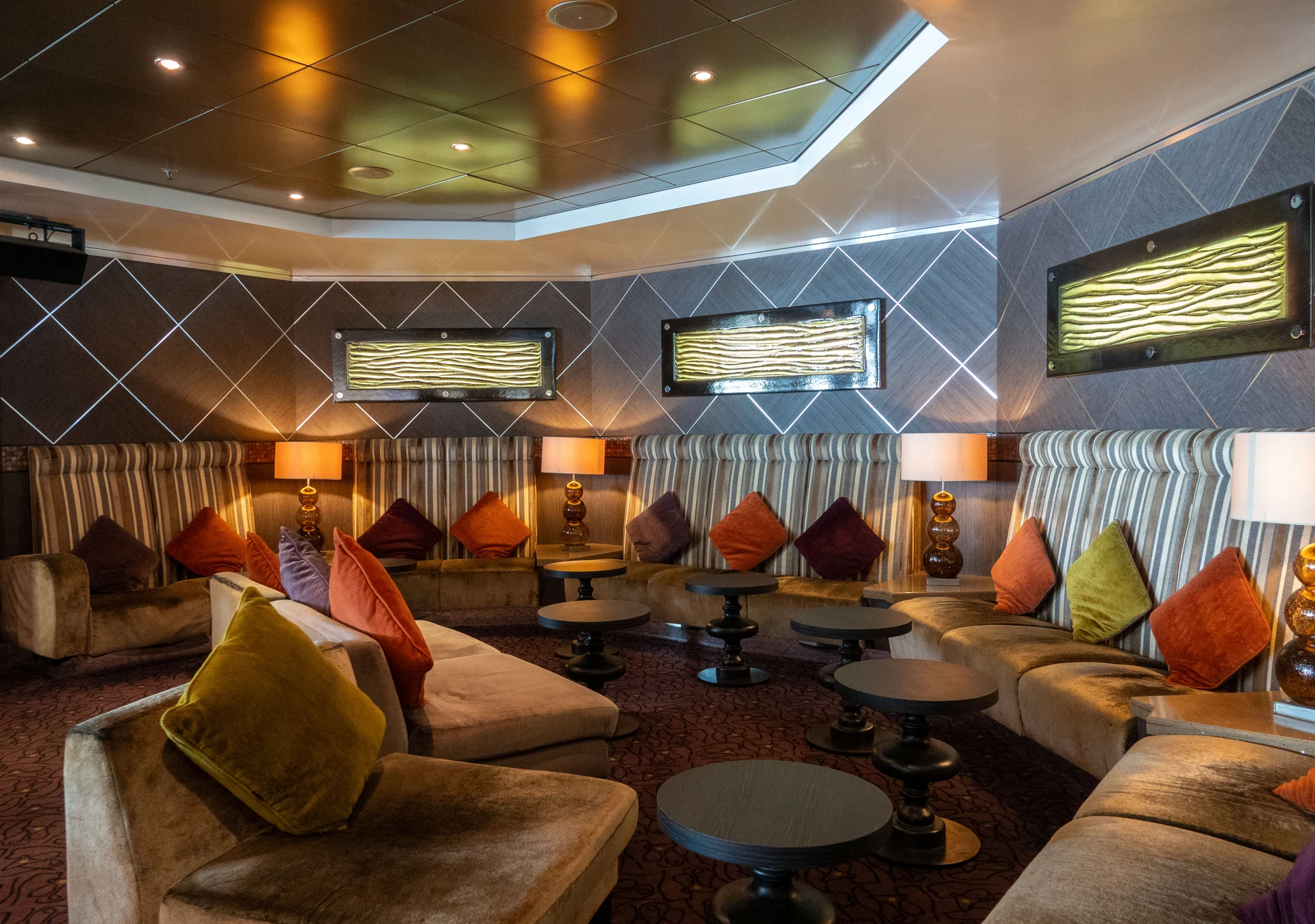 Martini Piano Bar and Lounge