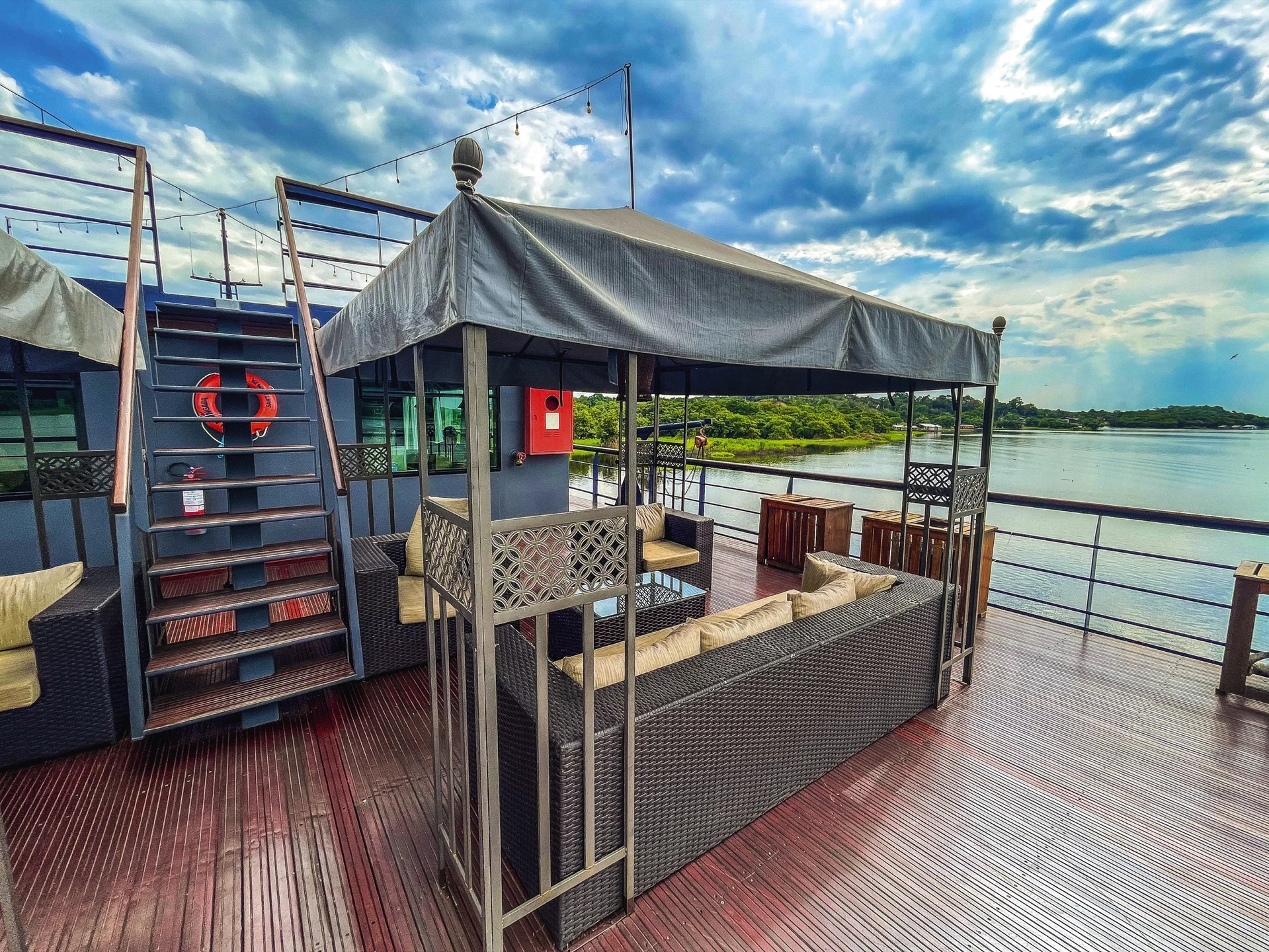 Sun Deck & Terrace