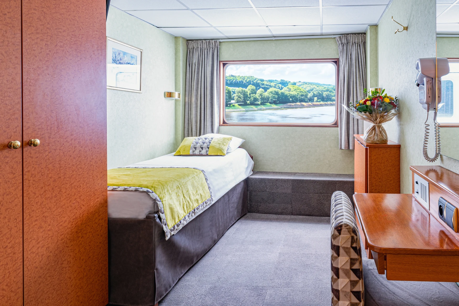 Main Deck 1 Bed Single - Cat. C