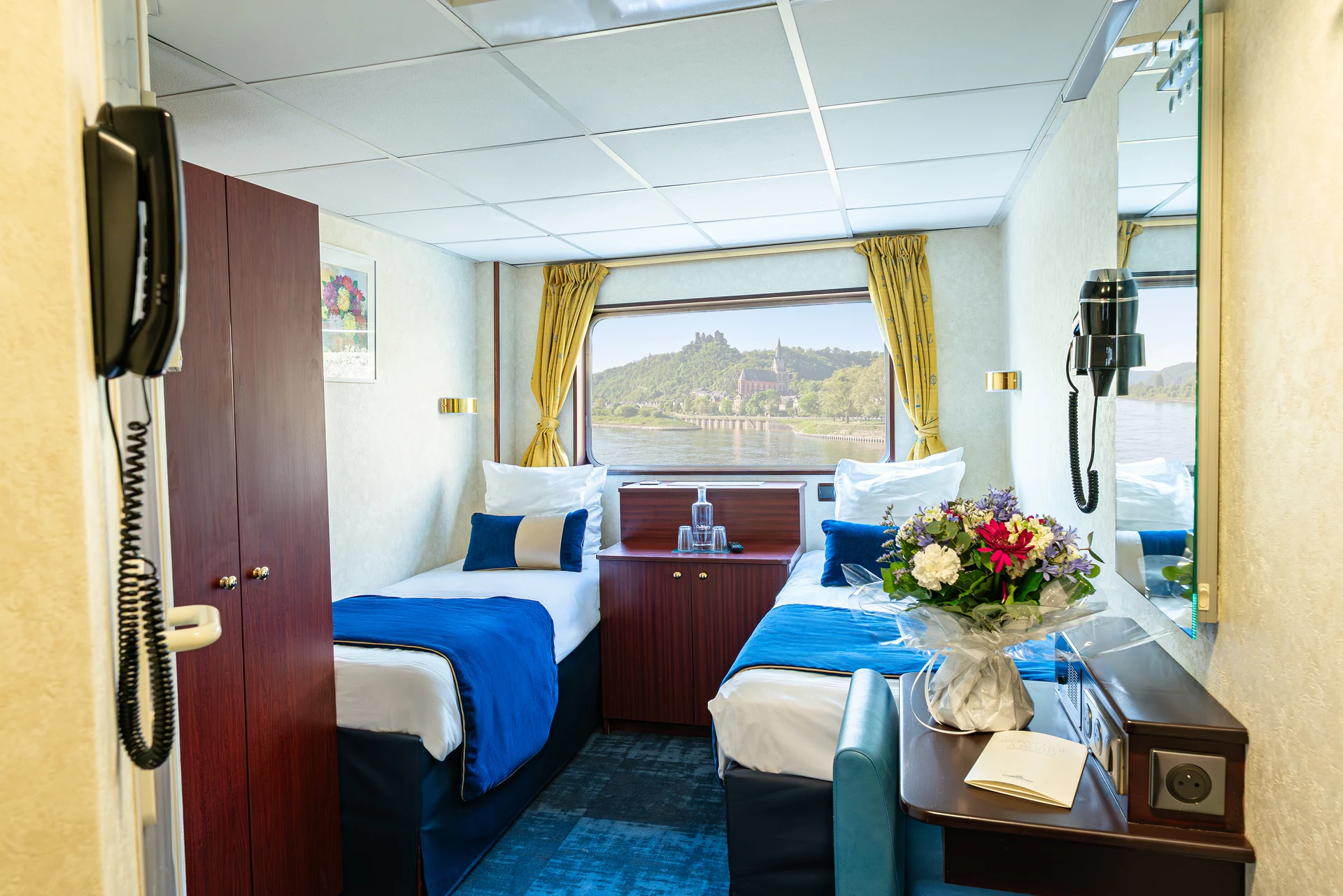 Main Deck 1 Double Bed Cat A