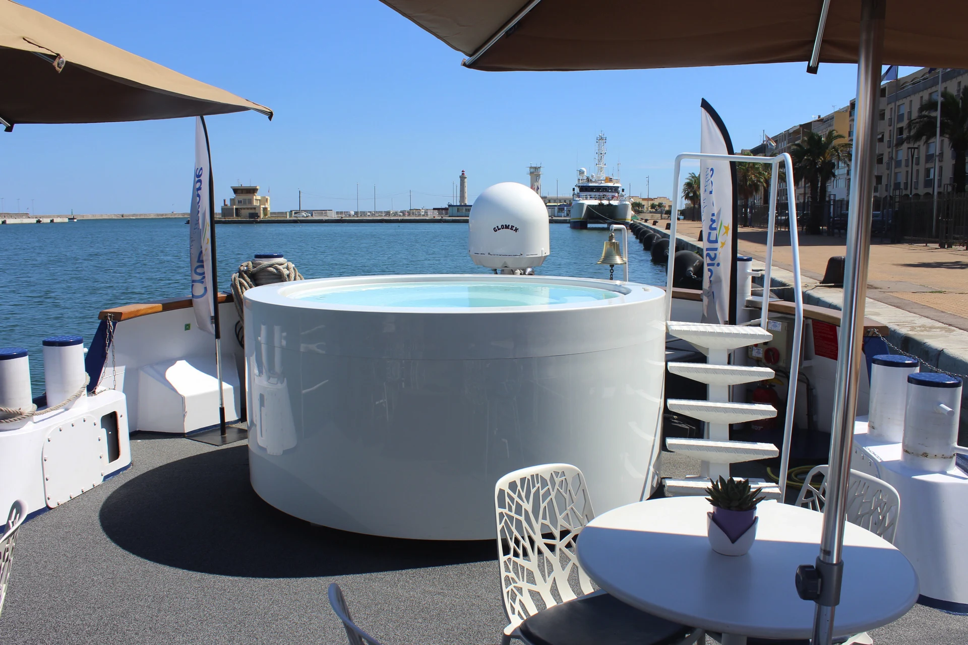 Jacuzzi