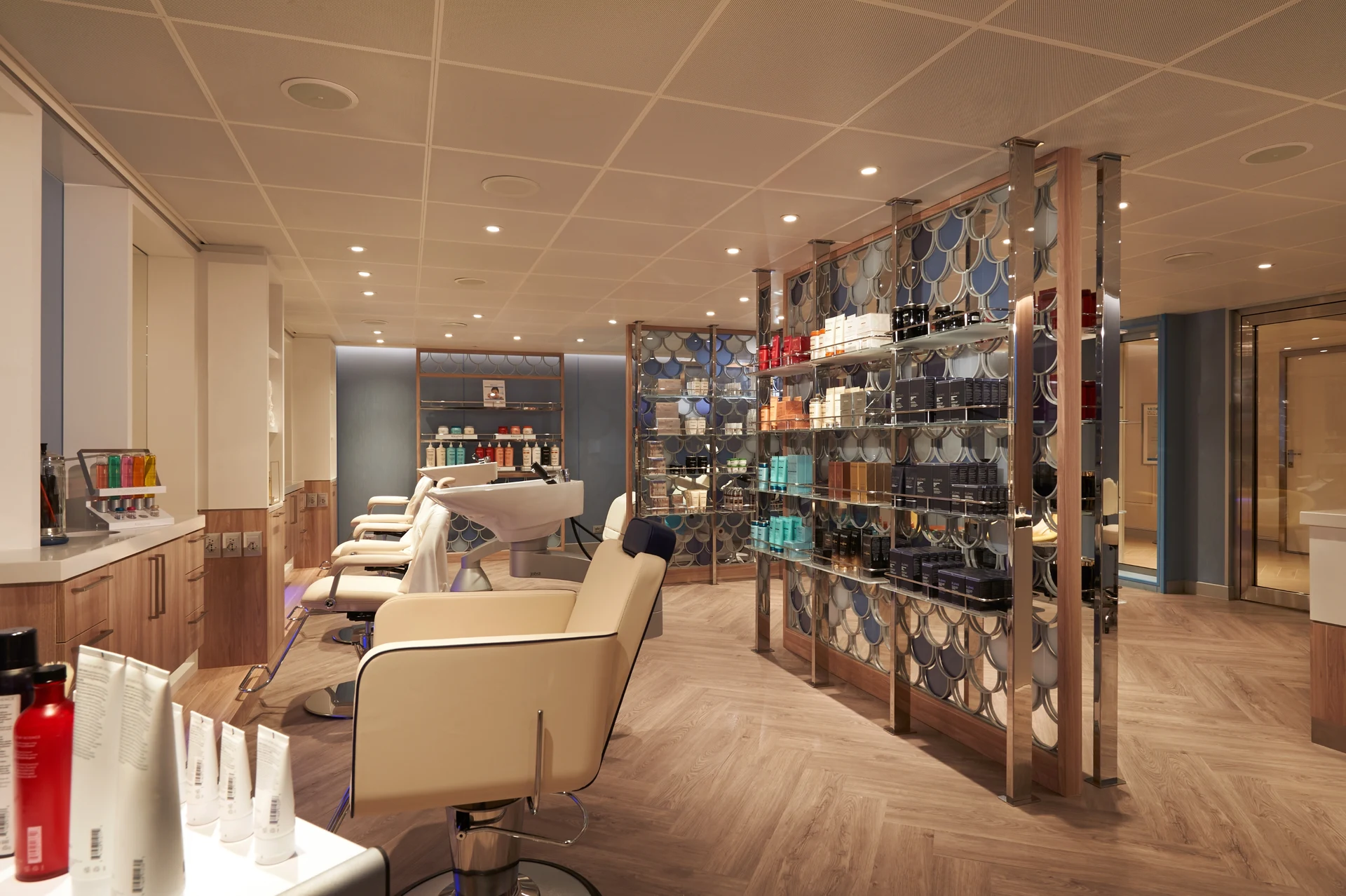 Hair & Beauty Salon