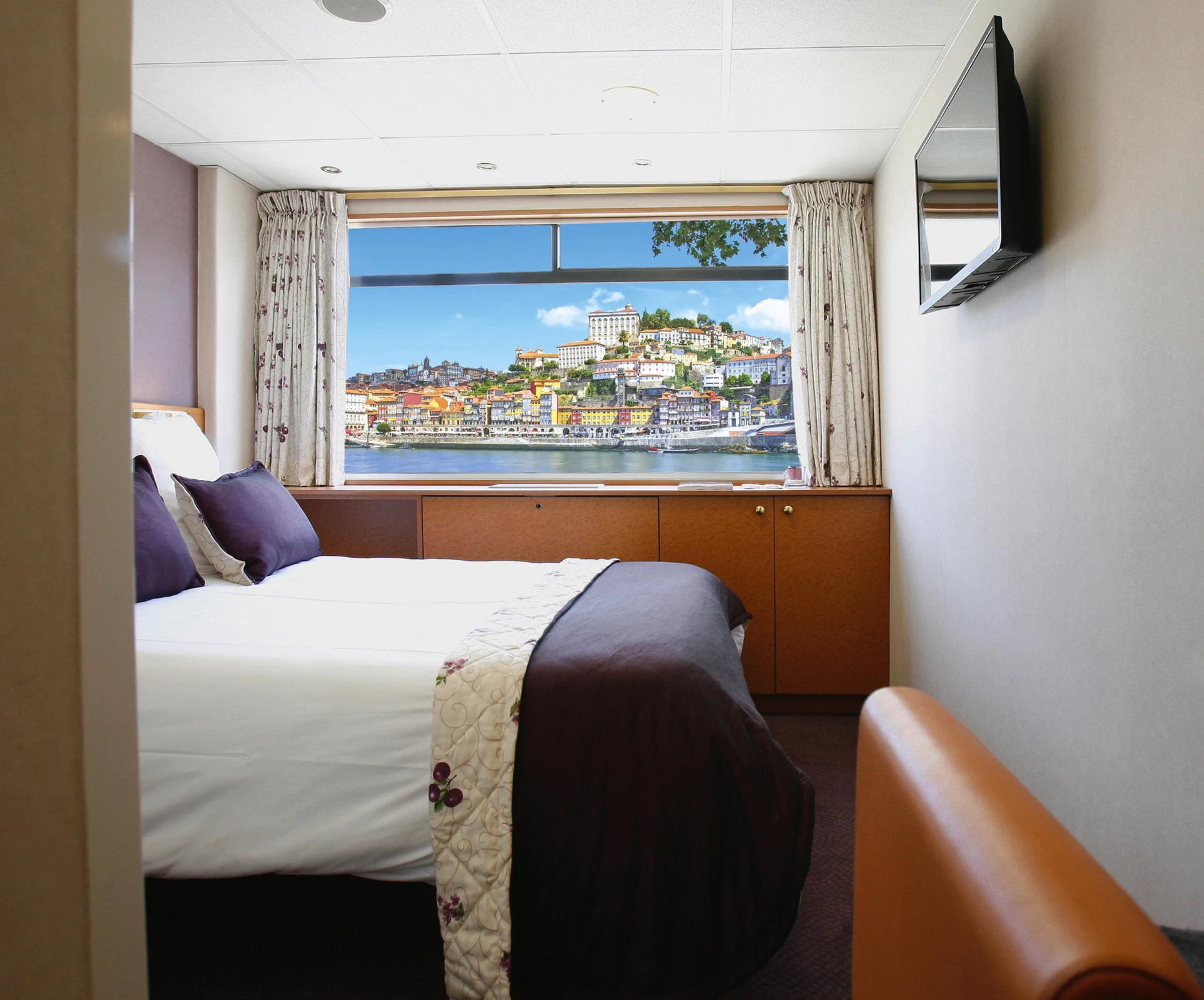 Main Deck 1 Bed Single CAT. A