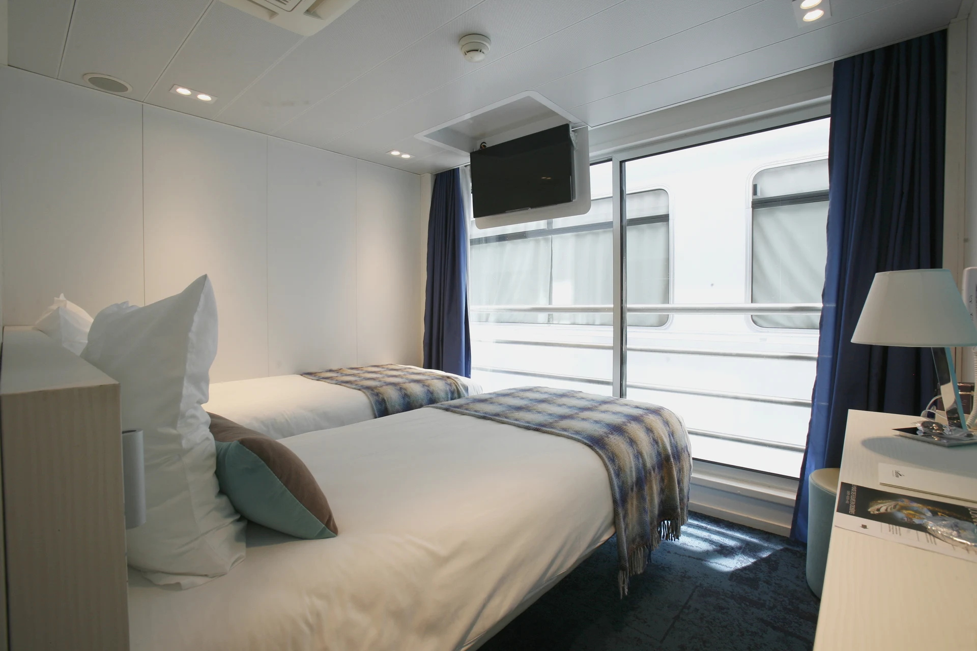 Middle Deck 1 Double Bed Accessible Cabin - Cat. B