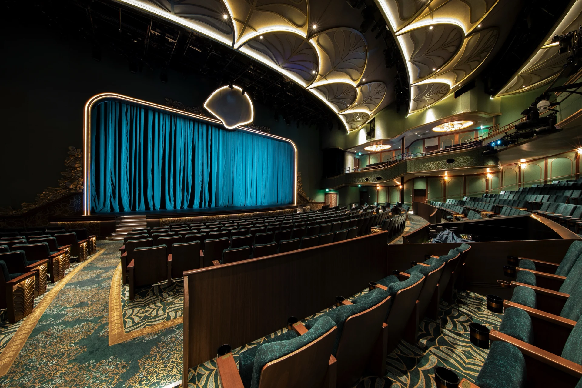 Walt Disney Theatre
