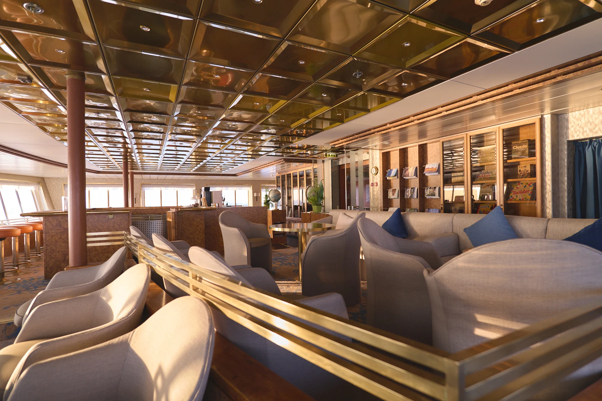 Observation Lounge & Library