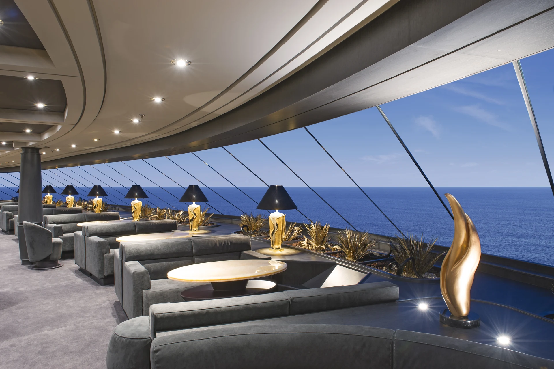 Top Sail Lounge